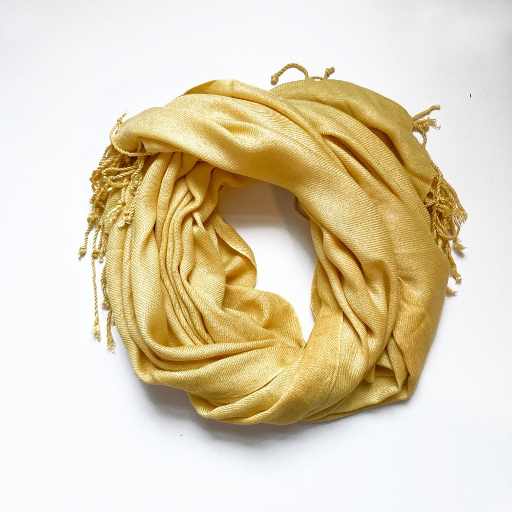 Women’s Viscose Scarf with Fringe Edge, Yellow/Gold